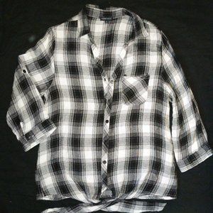 4/$20 | Black & White Plaid Button Up Shirt with tie knot on front bottom